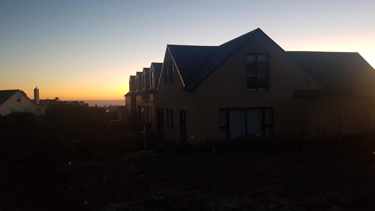 石窟湾 West Coast Seaside Getaway酒店 外观 照片